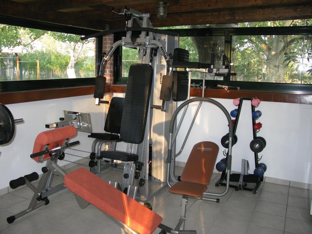 Chroma Studios Oraioi Extérieur photo